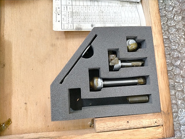 C136587 替アンビル式外側マイクロメーター ミツトヨ OMC300-400(104-142)_4