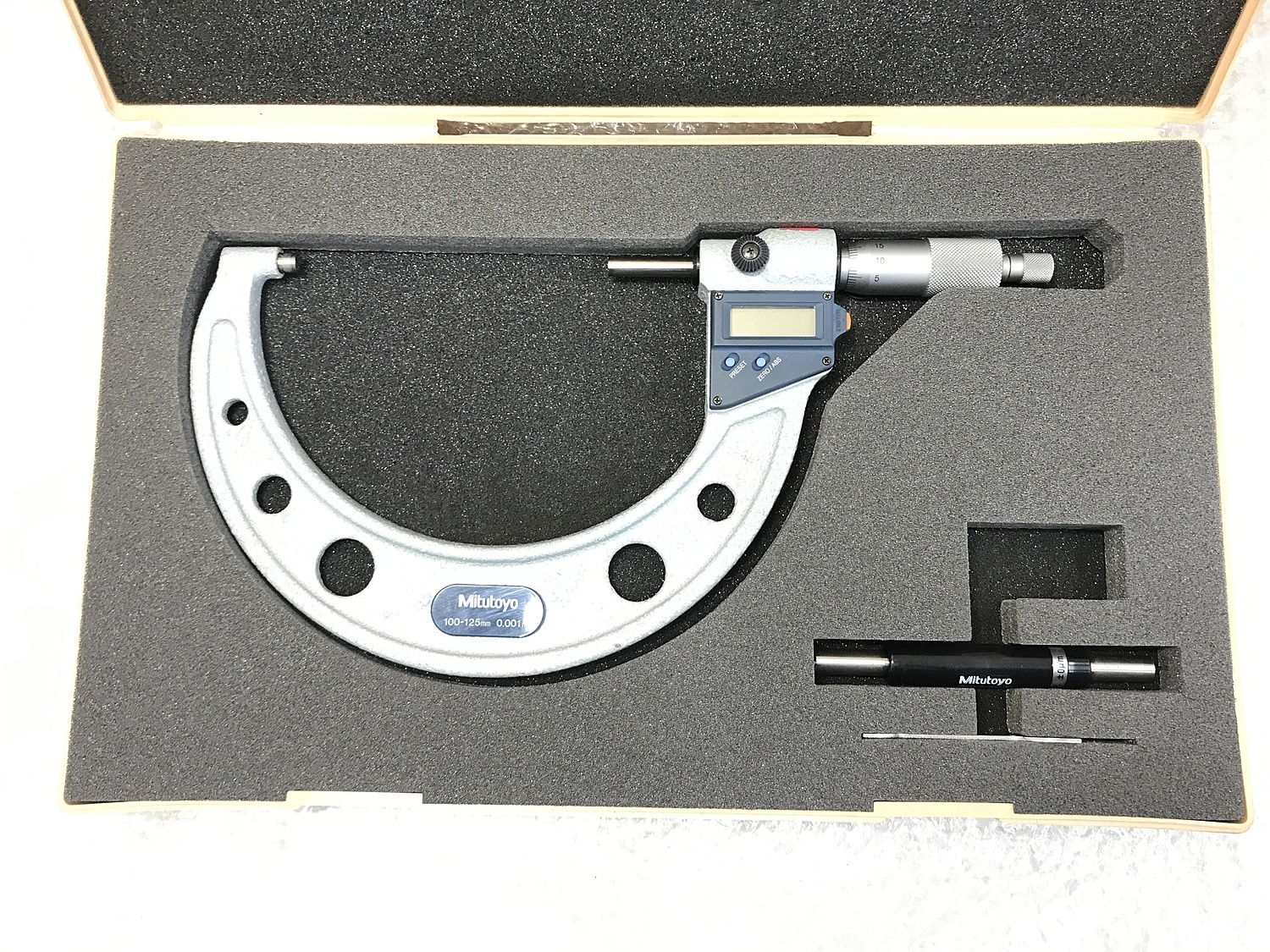 ミツトヨ 外側マイクロメーター 100-125ｍｍ ミツトヨ デジタル外側マイクロメーター 100-125mm