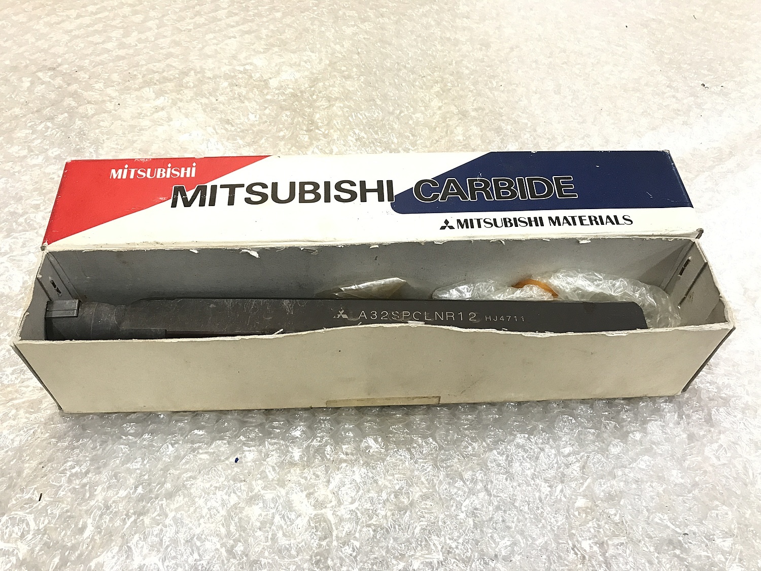 C138189 ボーリングバイトホルダー 三菱マテリアル A32SPCLNR12 | 株式