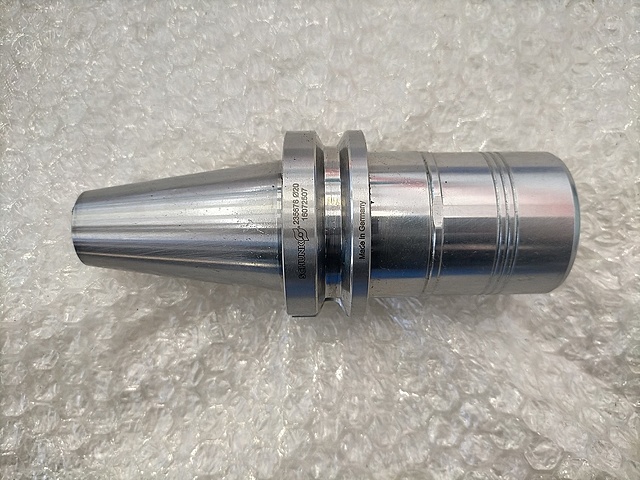 C138581 エンドミルホルダー SCHUNK 235676