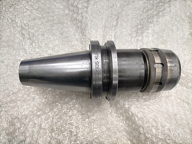 C139921 ミーリングチャック 黒田精工 BT50-CTR32-135