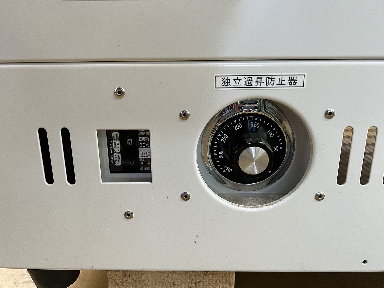 Yamato 定温乾燥器 DX602 ヤマト科学　M2509 DX602 定温乾燥器(自然対流方式) DX 1台 ヤマト科学 【通販