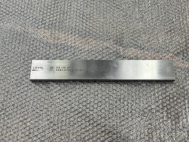 C118241 金型 富士機工 1V8_1