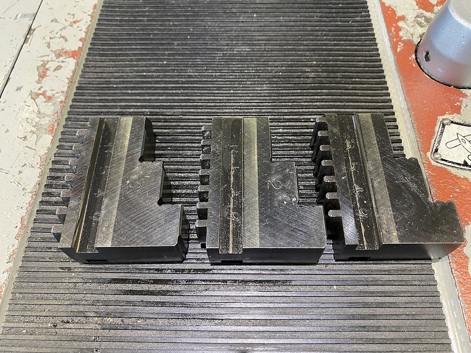 H011963 汎用旋盤 山崎鉄工 MAZAK-ACE | 株式会社 小林機械 H011963 汎用旋盤 山崎鉄工 MAZAK-ACE | 株式会社 小林機械