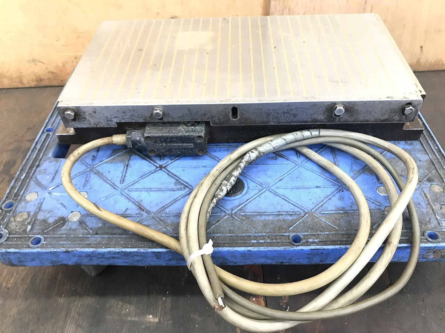 C146353 電磁チャック カネテック KET-2040B | 株式会社 小林機械