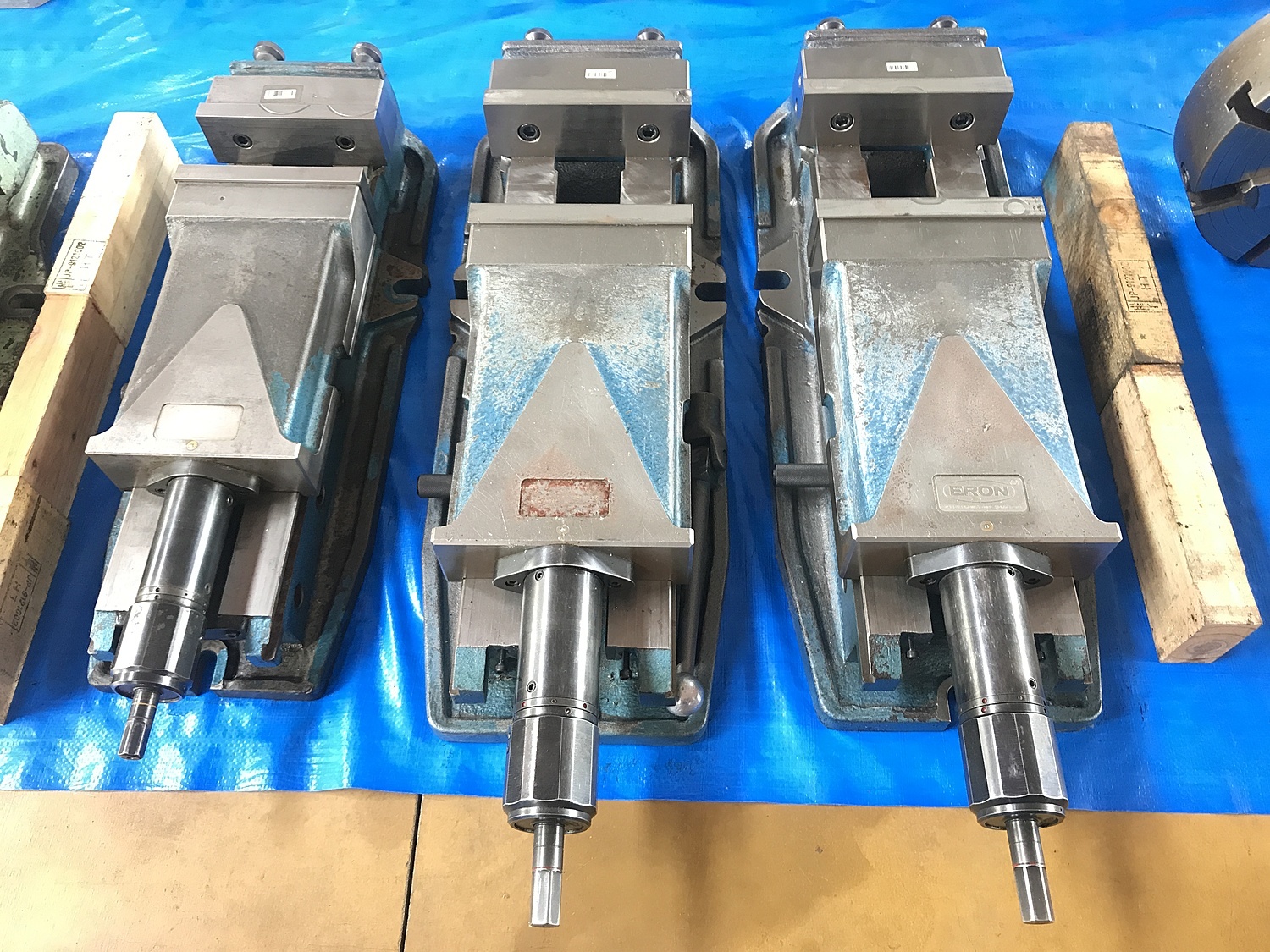 C124546 油圧バイス3個 ナベヤ | 株式会社 小林機械 