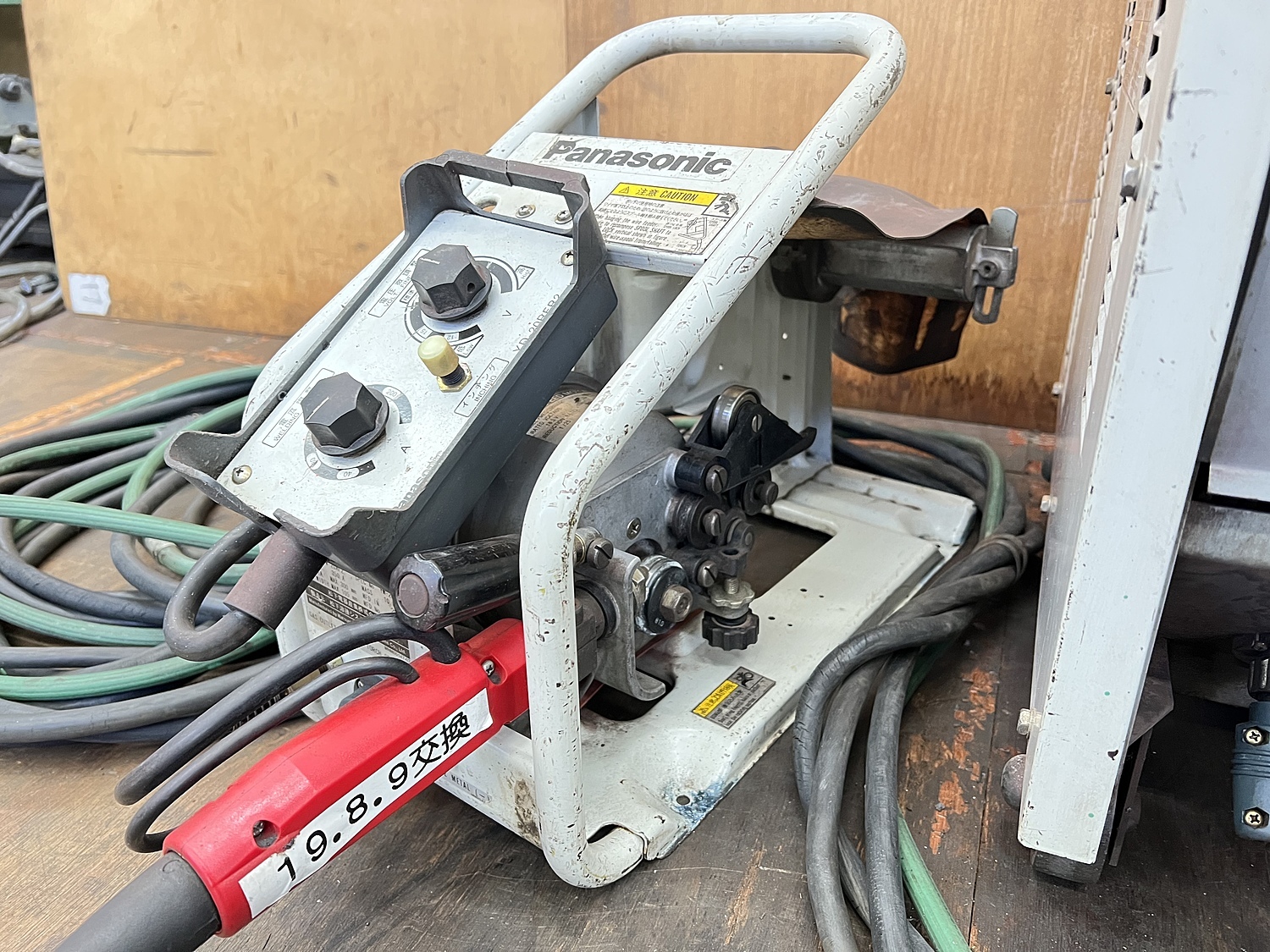 C148352 半自動溶接機 パナソニック YD-200AA2 | 株式会社 小林機械