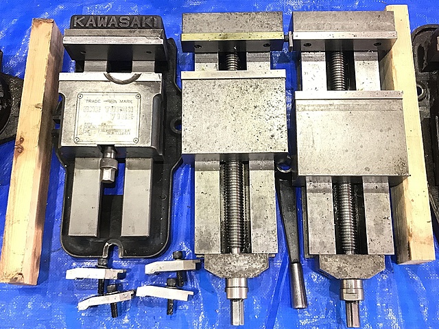 Z056100 マシンバイス3個 -- | 株式会社 小林機械 