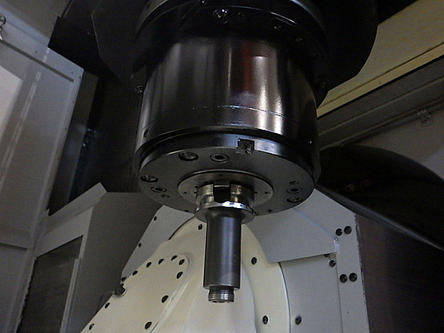 H016947 五軸加工機 牧野フライス製作所 D500_3