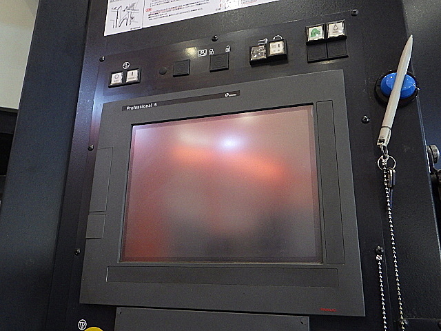 H016947 五軸加工機 牧野フライス製作所 D500_5