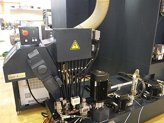 H016947 五軸加工機 牧野フライス製作所 D500_8