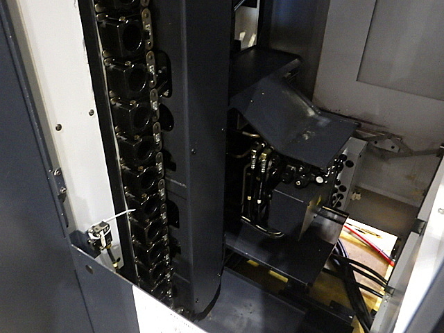 H016947 五軸加工機 牧野フライス製作所 D500_15