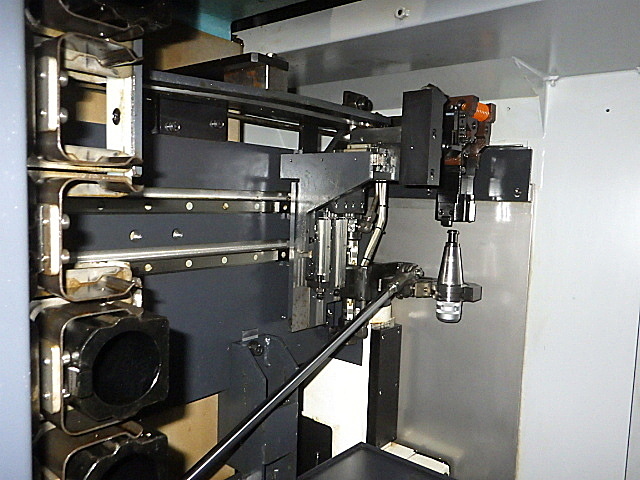 H016947 五軸加工機 牧野フライス製作所 D500_17