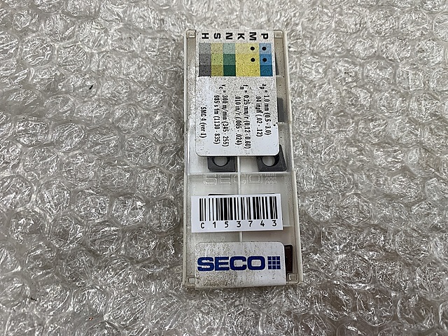 C153743 チップ SECO CCMT09T308-F2-TP3500