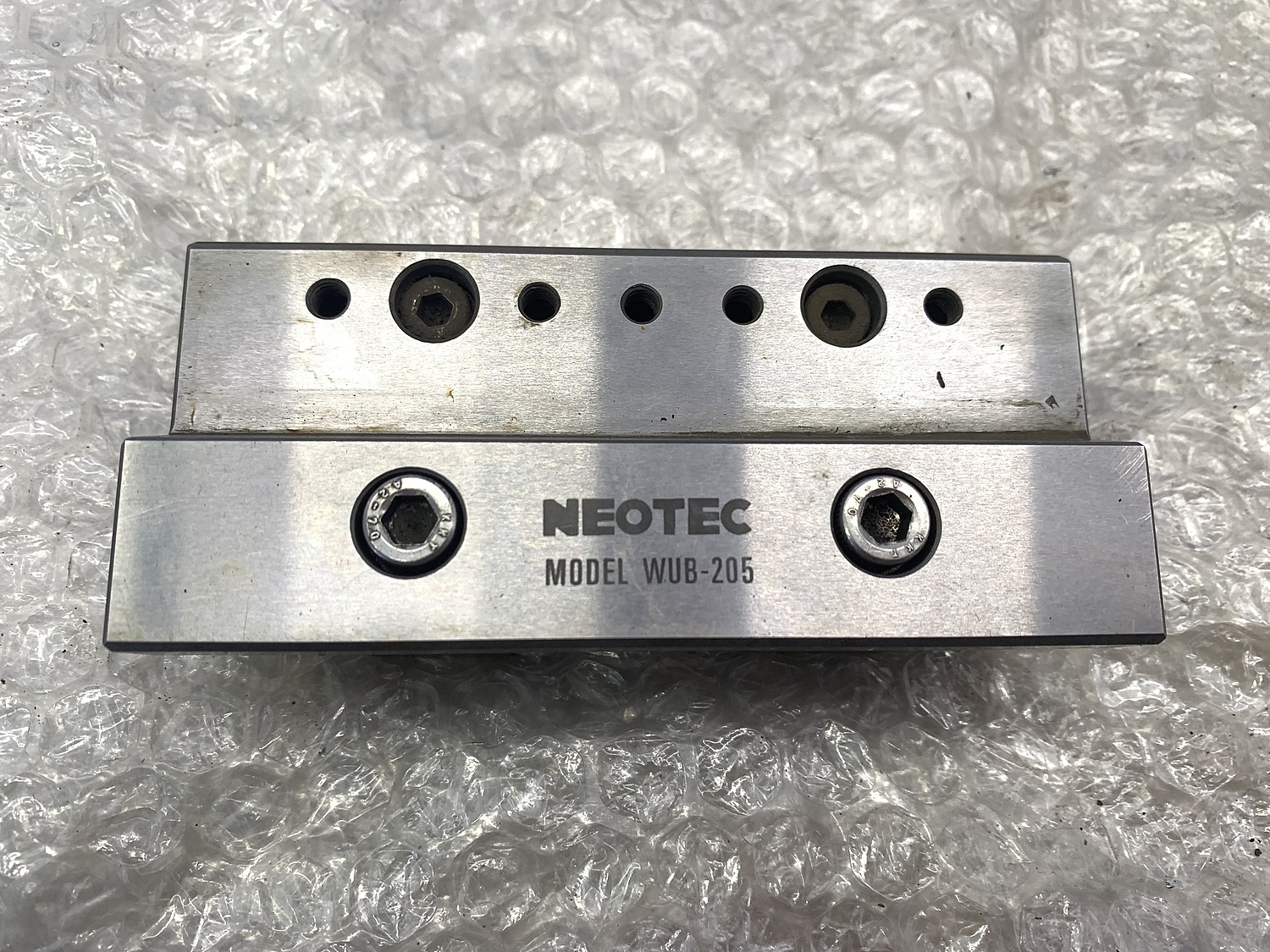 C154601 L型ブロック NEOTEC WUB-205 | 株式会社 小林機械