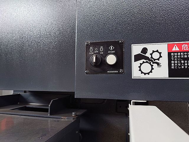 P008103 立型マシニングセンター OKK MCV-560_6