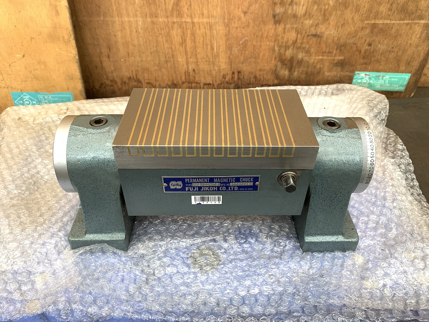C155140 可傾形永磁チャック 富士磁工 PFB100×175 | 株式会社 小林機械