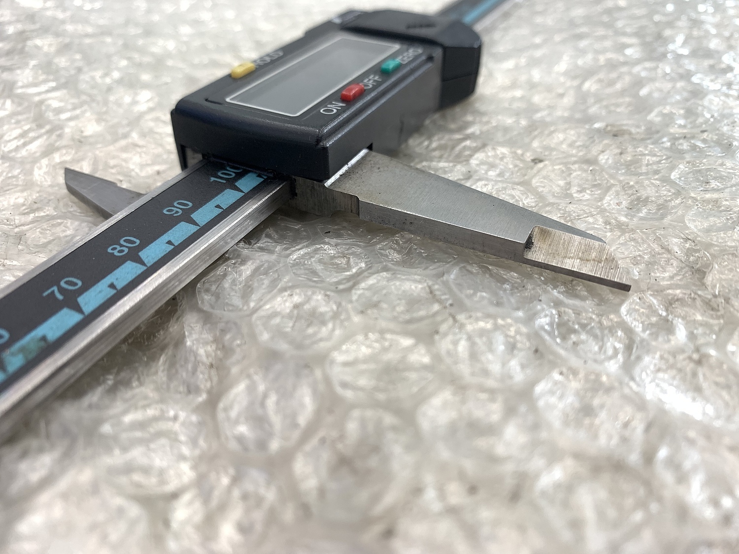 デジタルノギス デジタルノギス(カーボンファイバー製 24-9416-00 シンワ測定