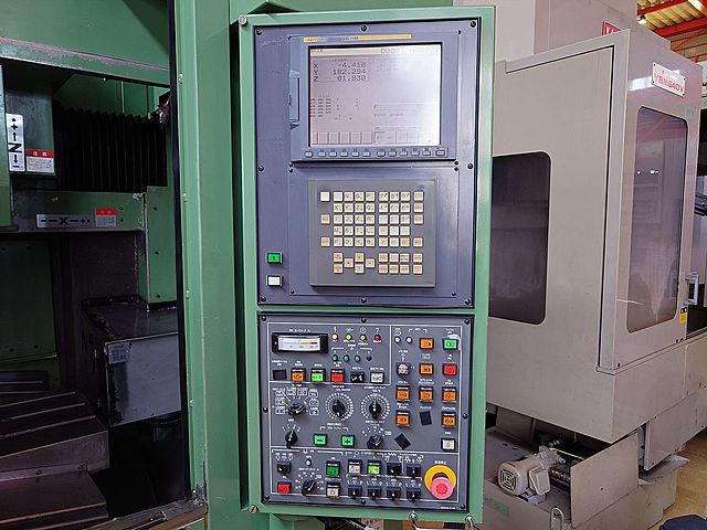 P008205 立型マシニングセンター 安田工業 YBM-640V_5