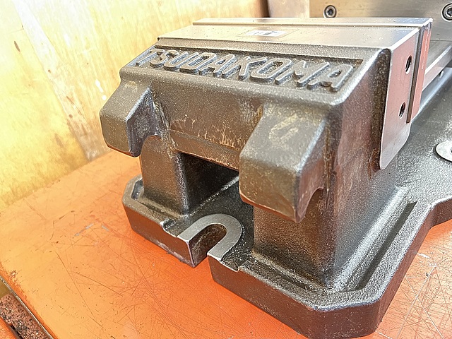 C156810 油圧バイス 津田駒 VH-200_2