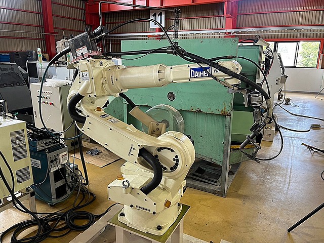P008323 溶接ロボット ダイヘン FD-V6L
