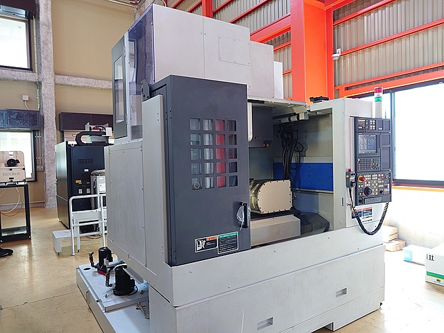 P008307 立型マシニングセンター 森精機 NV5000α1A/40