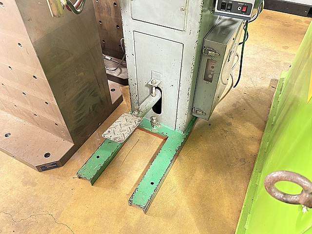 C156706 足踏みスポット溶接機 DAIDEN SU-15_2