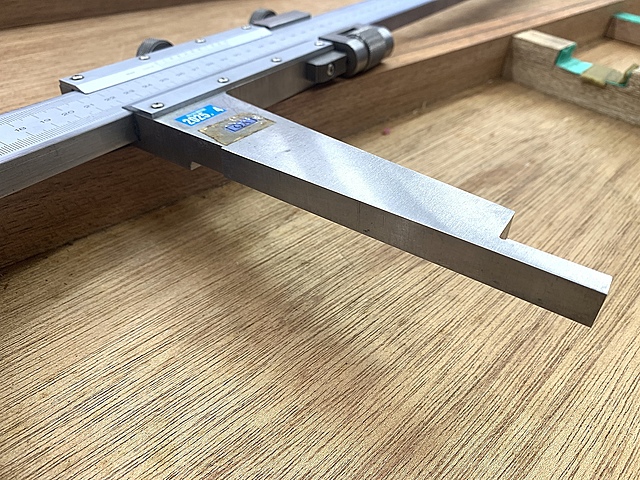 C158987 長尺ノギス ミツトヨ CM200(160-113)_1
