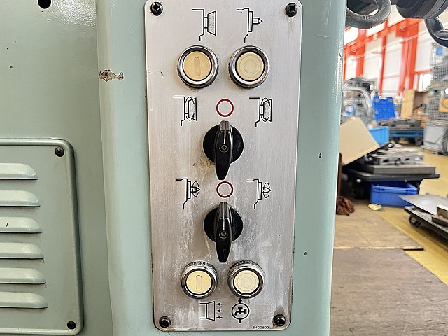 C158927 万能工具研削盤 牧野フライス製作所 C-40_4