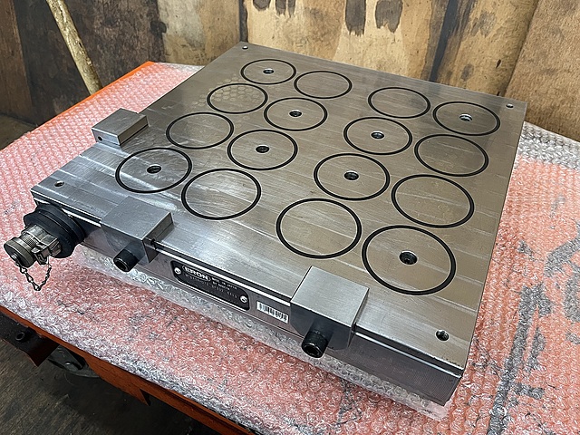 C163922 電磁チャック ナベヤ MTB404HD70_3
