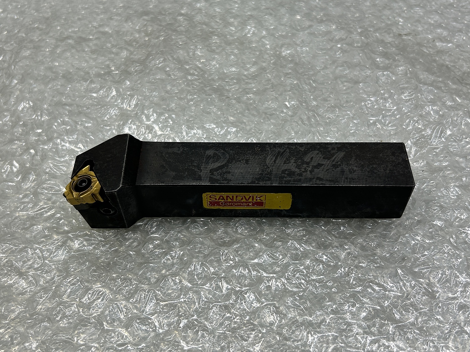 C138955 バイトホルダー サンドビック R166.4FG-2525-22 | 株式会社