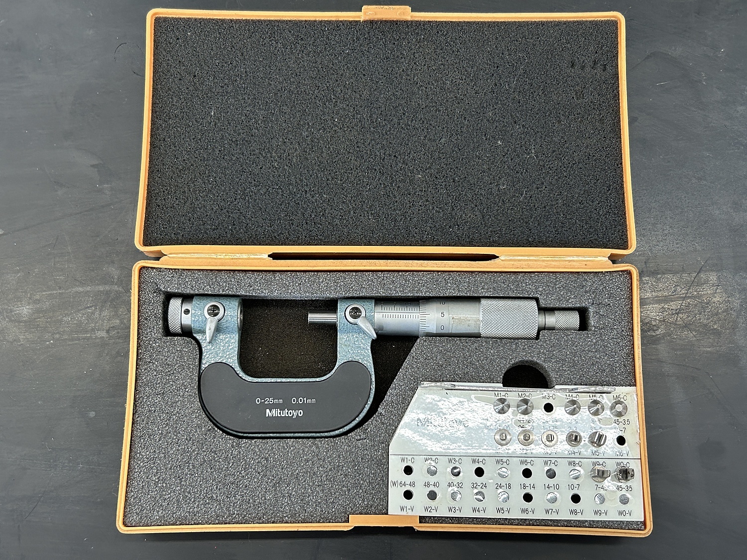 ミツトヨ (Mitutoyo) マイクロメーター TMC-125 (126-129) (替駒式ねじマイクロメータ・アナログタイプ) : mitu- 126-129 : 道具屋さんYahoo!店 - 通販 - Yahoo!ショッピング
