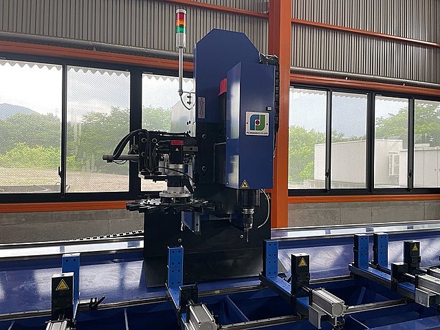 H018503 ＮＣサッシ加工機 フジ産業 FB-5000-12-ATC_1