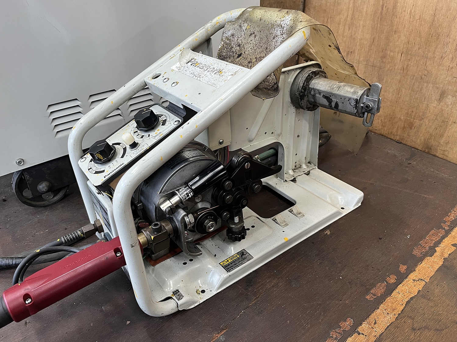 C163931 半自動溶接機 パナソニック YD-500KR2 | 株式会社 小林機械 C163931 半自動溶接機 パナソニック YD-500KR2 | 株式会社 小林機械