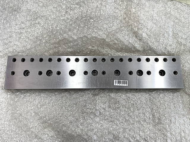 C167326 レール EROWA
