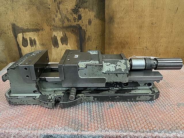 C167973 油圧バイス 津田駒 VH-175