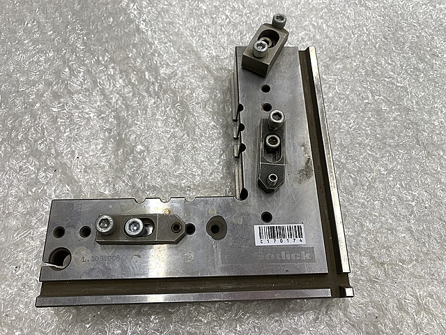 C170174 ワイヤーカット治具 ソディック