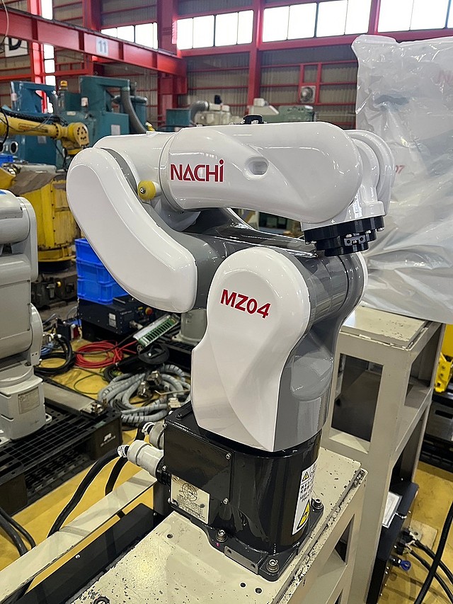 P008399 ロボット 不二越 MZ04_2