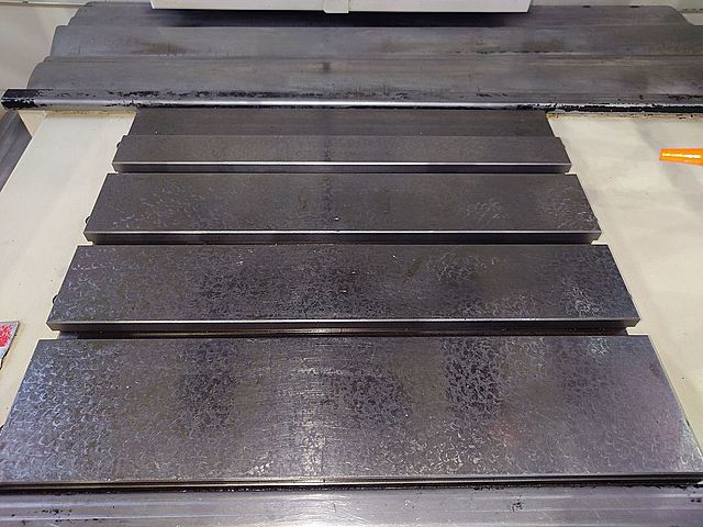 P008687 立型マシニングセンター 安田工業 YMC325_4