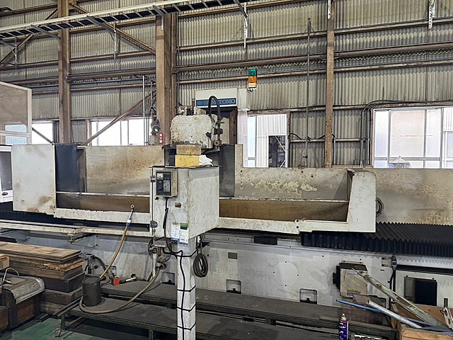 G005577 ＮＣ平面研削盤 住友重機械 KSH-820