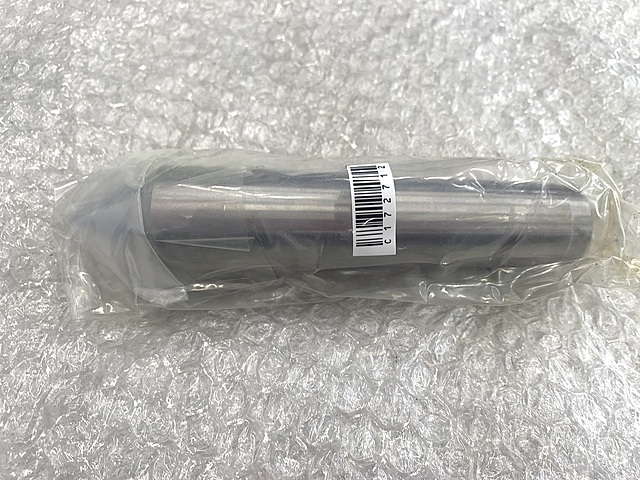 C172712 レースセンター --