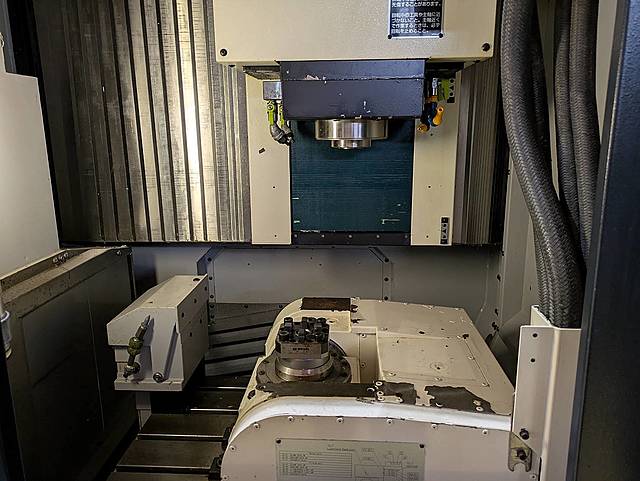 P008313 五軸加工機 牧野フライス製作所 V22-5XR_2