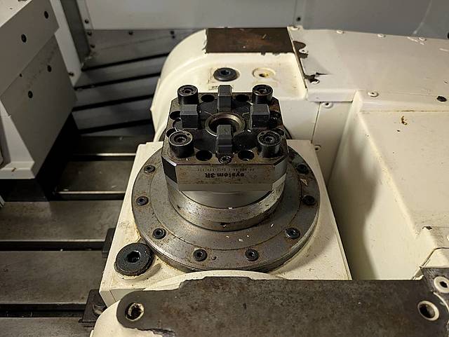 P008313 五軸加工機 牧野フライス製作所 V22-5XR_4