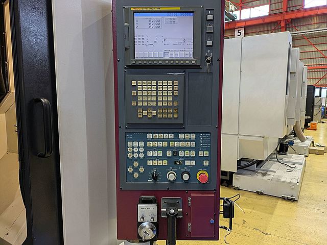 P008371 立型マシニングセンター OKK VP400_6