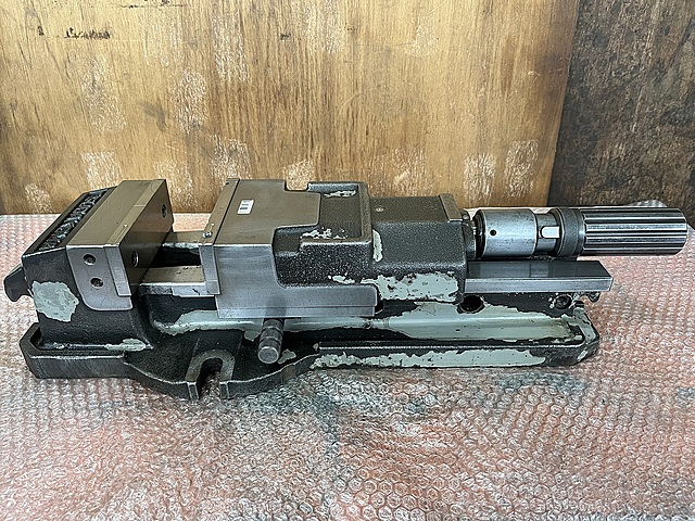 C167421 油圧バイス 津田駒 VH-150