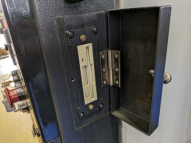 P008583 立型マシニングセンター ヤマザキマザック VCN-410A_12