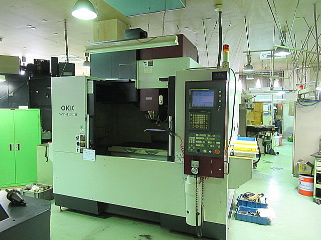 G005692 立型マシニングセンター OKK VM5Ⅲ
