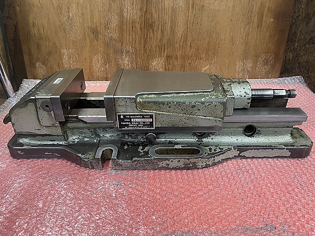 C174180 油圧バイス 武田機械 TK-150HVS