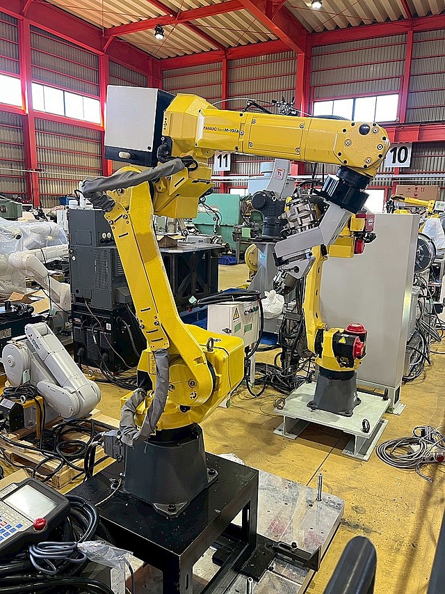 P008833 ロボット ファナック M-10iA