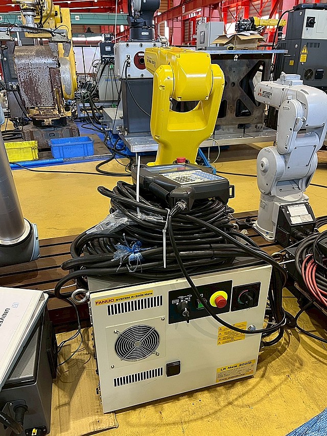 P008922 ロボット ファナック LR Mate 200iD/7L_4